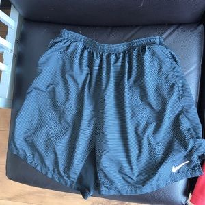 NIKE DRI-FIT Runners Shorts